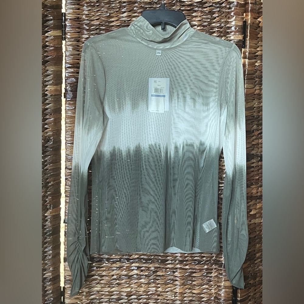 NWT “Love Fire” Mesh Top size XL (Juniors)